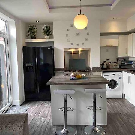 2 Bed Sleeps 6 Beach Retreat St Annes On Sea Villa Lytham St Annes Exterior photo