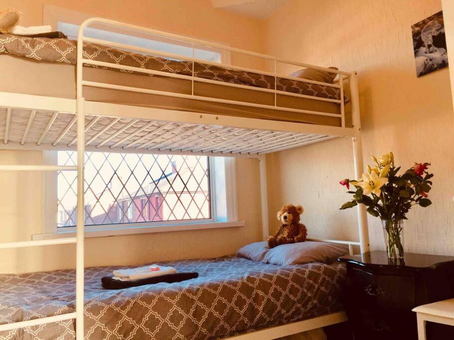 2 Bed Sleeps 6 Beach Retreat St Annes On Sea Villa Lytham St Annes Exterior photo