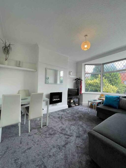 2 Bed Sleeps 6 Beach Retreat St Annes On Sea Villa Lytham St Annes Exterior photo