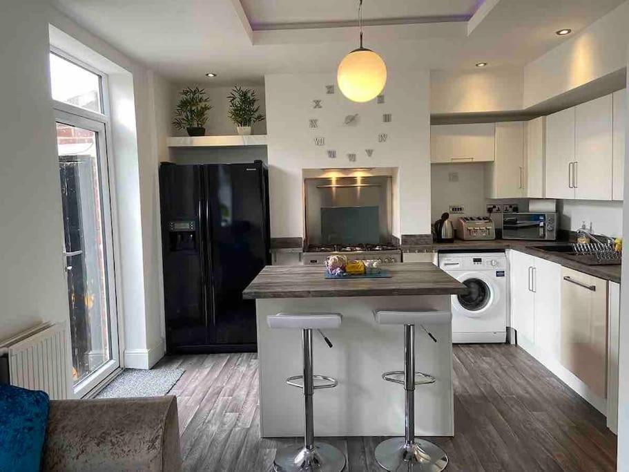 2 Bed Sleeps 6 Beach Retreat St Annes On Sea Villa Lytham St Annes Exterior photo