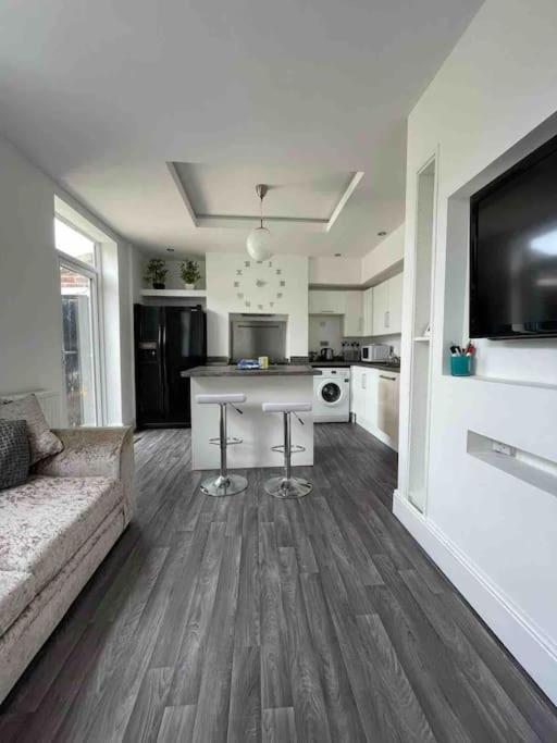 2 Bed Sleeps 6 Beach Retreat St Annes On Sea Villa Lytham St Annes Exterior photo