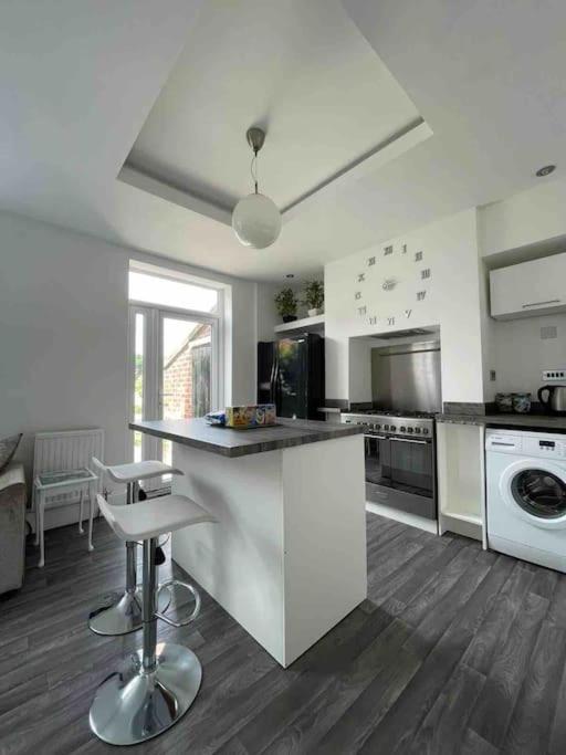 2 Bed Sleeps 6 Beach Retreat St Annes On Sea Villa Lytham St Annes Exterior photo