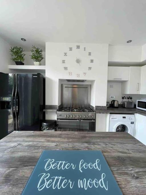 2 Bed Sleeps 6 Beach Retreat St Annes On Sea Villa Lytham St Annes Exterior photo